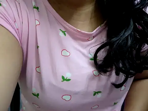 Snapshot of tamilqueenbaby chatting on 10-09-25, 10:54 tamilqueenbaby online show from 10-09-25, 10:54