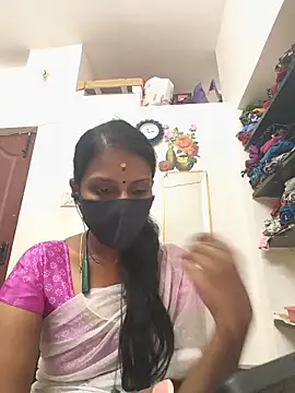 Snapshot of Tamil_Yalini12 chatting on 05-23-26, 05:45 Tamil Yalini12 online show from 05-23-26, 05:45