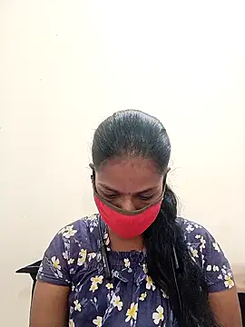 Snapshot of Tamil_Yalini12 chatting on 02-06-26, 06:31 Tamil Yalini12 online show from 02-06-26, 06:31