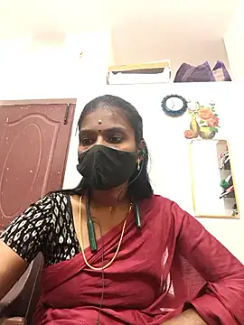 Snapshot of Tamil_Yalini12 chatting on 05-12-26, 01:28 Tamil Yalini12 online show from 05-12-26, 01:28