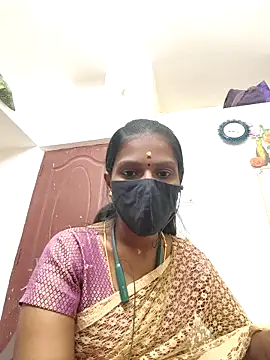 Snapshot of Tamil_Yalini12 chatting on 05-04-26, 03:48 Tamil Yalini12 online show from 05-04-26, 03:48