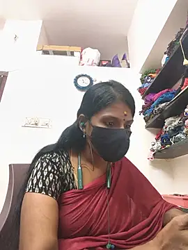 Snapshot of Tamil_Yalini12 chatting on 05-24-26, 05:51 Tamil Yalini12 online show from 05-24-26, 05:51