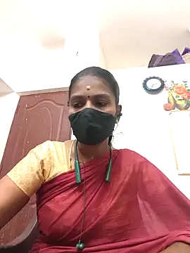 Snapshot of Tamil_Yalini12 chatting on 05-06-26, 01:42 Tamil Yalini12 online show from 05-06-26, 01:42