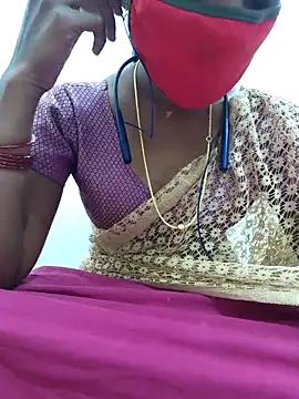 Snapshot of Tamil_Yalini12 chatting on 02-08-26, 08:01 Tamil Yalini12 online show from 02-08-26, 08:01