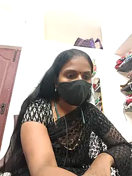 Snapshot of Tamil_Yalini12 chatting on 04-20-26, 01:45 Tamil Yalini12 online show from 04-20-26, 01:45