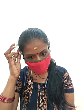 Snapshot of Tamil_Yalini12 chatting on 02-05-26, 04:41 Tamil Yalini12 online show from 02-05-26, 04:41