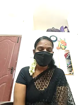 Snapshot of Tamil_Yalini12 chatting on 02-27-26, 07:30 Tamil Yalini12 online show from 02-27-26, 07:30