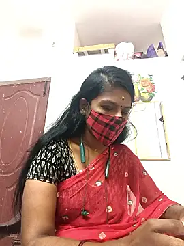 Snapshot of Tamil_Yalini12 chatting on 05-31-26, 01:44 Tamil Yalini12 online show from 05-31-26, 01:44
