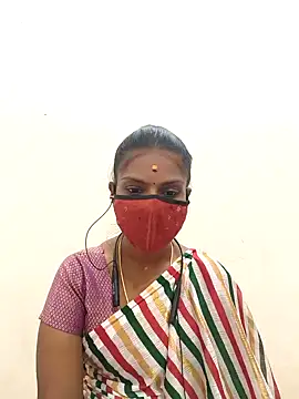 Snapshot of Tamil_Yalini12 chatting on 02-02-26, 05:28 Tamil Yalini12 online show from 02-02-26, 05:28