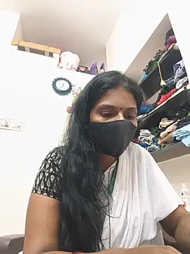 Snapshot of Tamil_Yalini12 chatting on 05-25-26, 07:07 Tamil Yalini12 online show from 05-25-26, 07:07