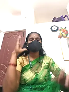 Snapshot of Tamil_Yalini12 chatting on 05-05-26, 06:05 Tamil Yalini12 online show from 05-05-26, 06:05