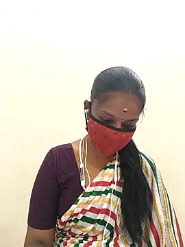 Snapshot of Tamil_Yalini12 chatting on 02-11-26, 06:08 Tamil Yalini12 online show from 02-11-26, 06:08