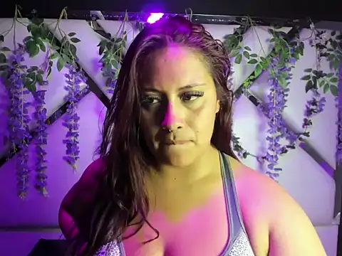 CarlaWhatson18 online show from 10-21-25, 07:13