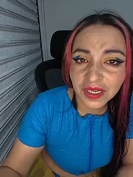 Snapshot of Alisson_Stonee chatting on 06-18-26, 04:44 Alisson Stonee online show from 06-18-26, 04:44