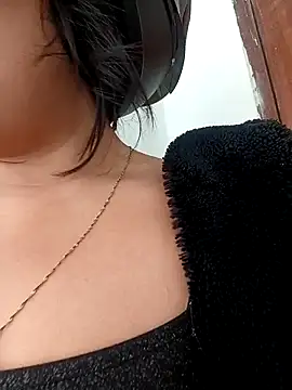  Luna-1 online show from 09-25-25, 01:06