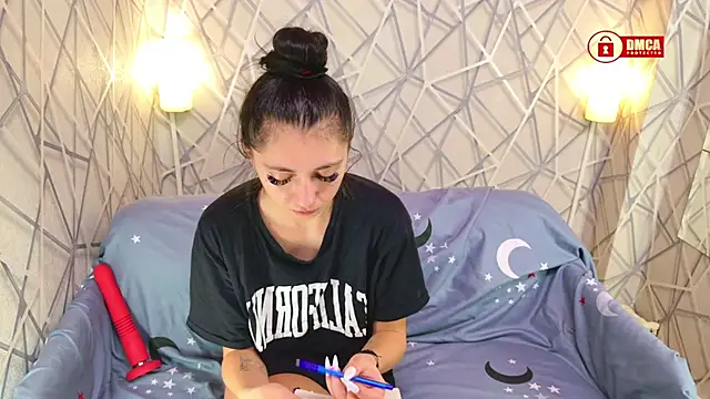 Charming LIA online show from 11-07-25, 12:31