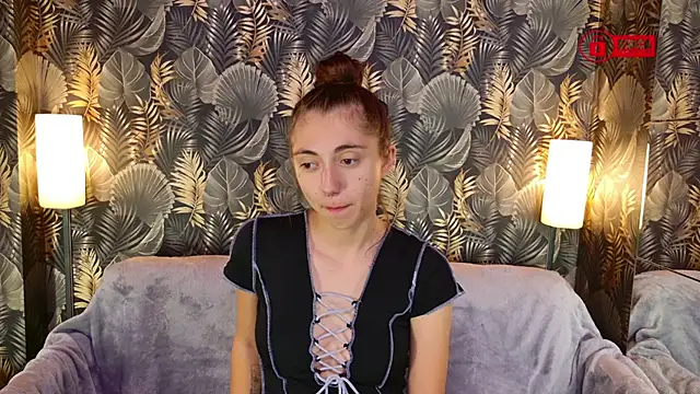 Charming LIA online show from 10-09-25, 01:33