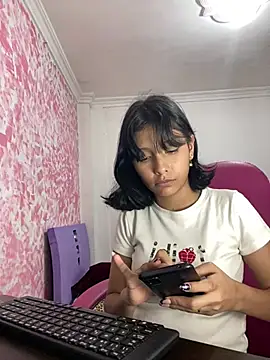 xoxo milk online show from 02-06-26, 09:33