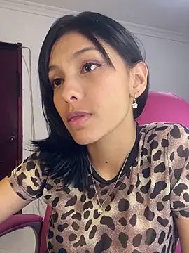 xoxo milk online show from 12-18-25, 07:29