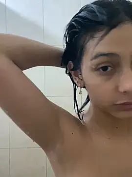 xoxo milk online show from 02-21-26, 07:49