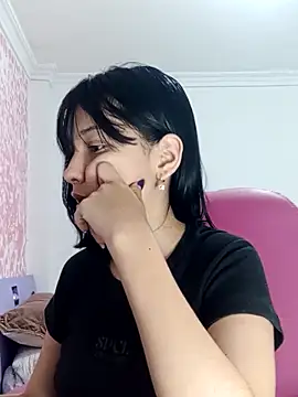 xoxo milk online show from 02-19-26, 07:44