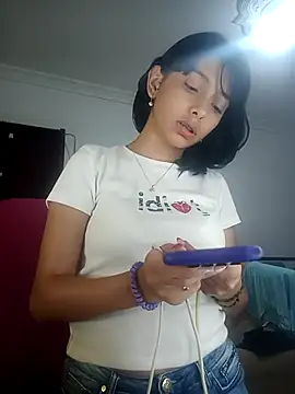 xoxo milk online show from 12-20-25, 11:07