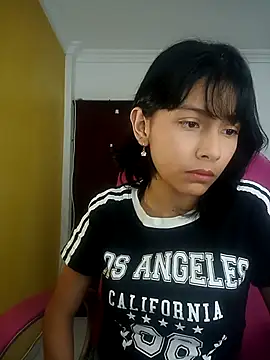 xoxo milk online show from 11-04-25, 03:49