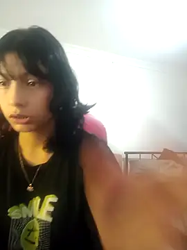 xoxo milk online show from 11-08-25, 06:33