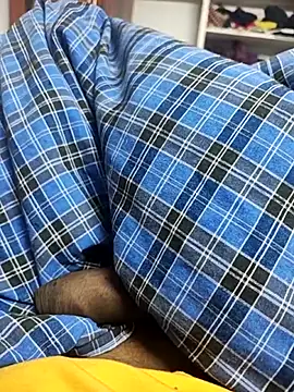 Snapshot of telugumodda4396 chatting on 10-16-25, 04:37 telugumodda4396 online show from 10-16-25, 04:37