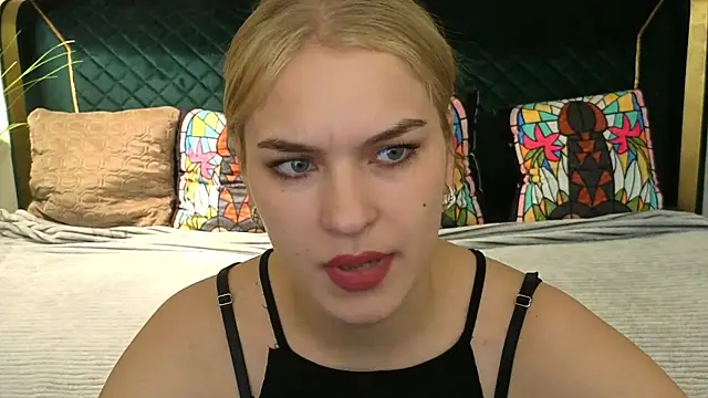 AlinaLiii online show from 05-07-26, 06:06