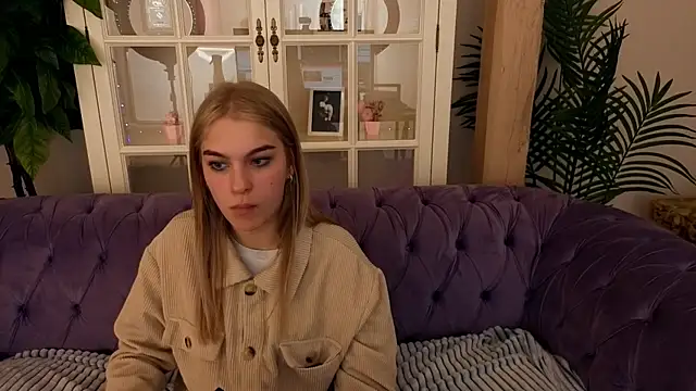 AlinaLiii online show from 03-30-26, 12:39