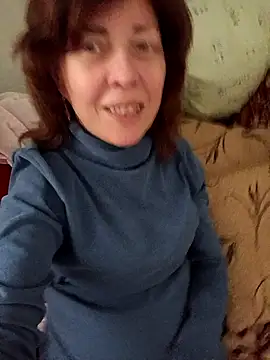 Snapshot of MARYNAMilff chatting on 10-20-25, 10:38 MARYNAMilff online show from 10-20-25, 10:38