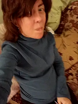 Snapshot of MARYNAMilff chatting on 10-19-25, 08:39 MARYNAMilff online show from 10-19-25, 08:39