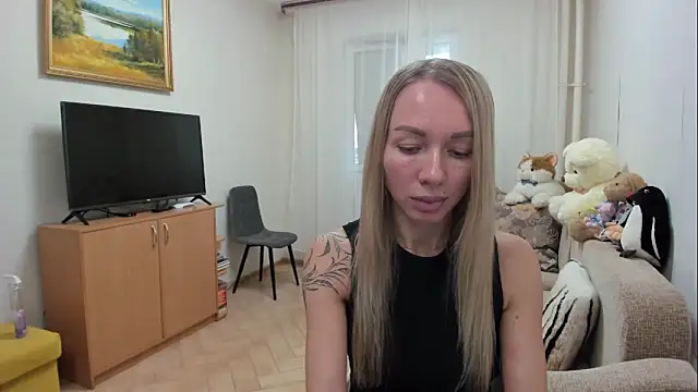 Snapshot of AlisiaCat chatting on 04-18-26, 10:06 AlisiaCat online show from 04-18-26, 10:06