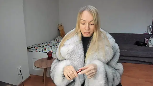 Snapshot of AlisiaCat chatting on 04-26-26, 12:57 AlisiaCat online show from 04-26-26, 12:57
