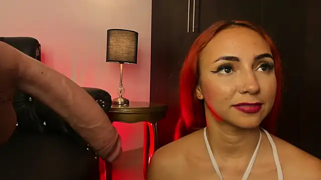 Kelseyfoxy  online show from 06-12-26, 12:47