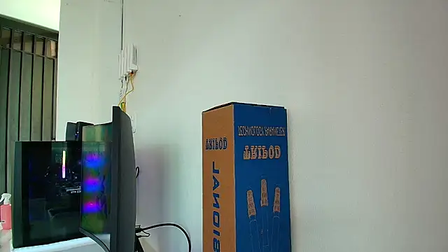 Julieta Rose19 online show from 10-18-25, 05:15