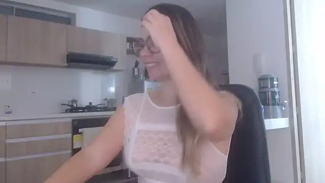 LovePaula online show from 07-17-26, 12:24