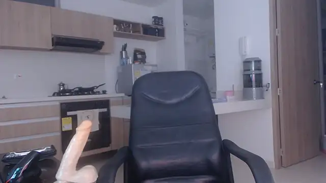 LovePaula online show from 02-09-26, 12:19