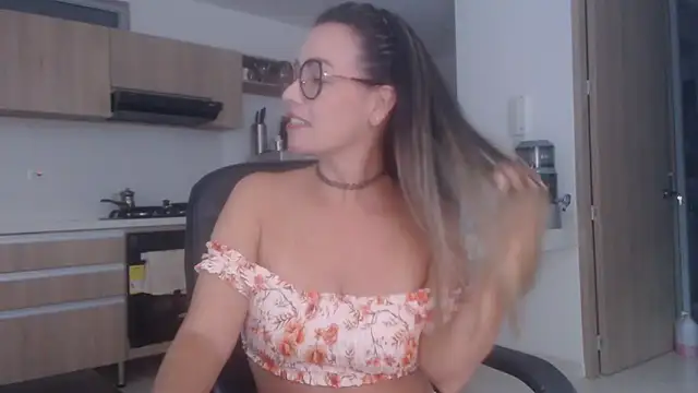 LovePaula online show from 01-07-26, 10:59