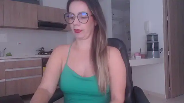 LovePaula online show from 07-11-26, 11:38