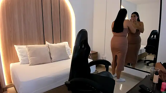 olivia willoow online show from 12-20-25, 02:25