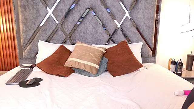 Dafne  Ruiz online show from 11-29-25, 02:17