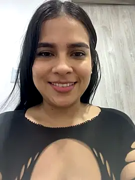Snapshot of Valery_lux16 chatting on 10-22-25, 02:16 Valery lux16 online show from 10-22-25, 02:16