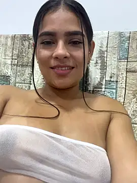 Snapshot of Valery_lux16 chatting on 10-12-25, 01:45 Valery lux16 online show from 10-12-25, 01:45