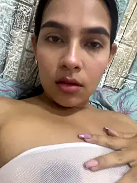 Snapshot of Valery_lux16 chatting on 09-24-25, 02:18 Valery lux16 online show from 09-24-25, 02:18
