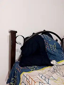 LATINO27CM online show from 10-03-25, 09:16