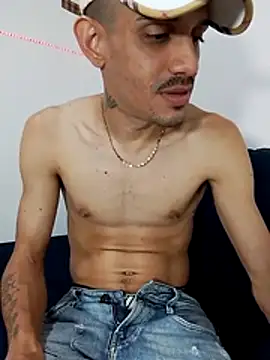 LATINO27CM online show from 10-19-25, 05:05