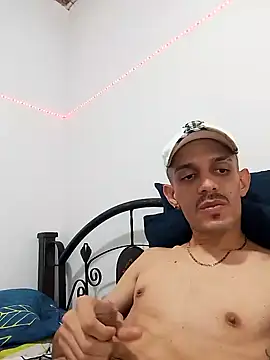 LATINO27CM online show from 10-17-25, 06:21