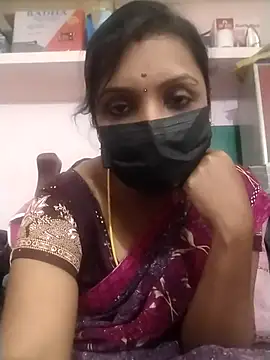 Snapshot of Tamil_Swathi chatting on 10-31-25, 04:53 Tamil Swathi online show from 10-31-25, 04:53